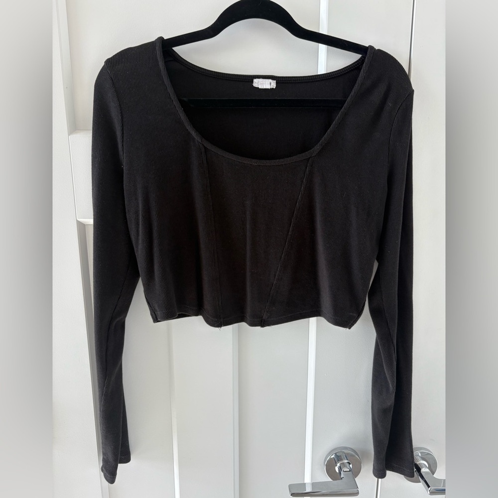 Garage Cropped Long Sleeve Top